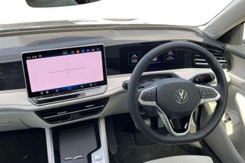 Volkswagen Passat Estate 1.5 TSI eHybrid Elegance 5dr DSG