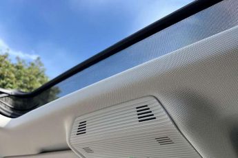 Volkswagen Passat Estate 1.5 TSI eHybrid Elegance 5dr DSG