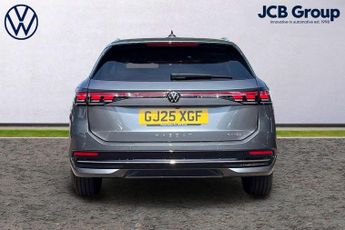 Volkswagen Passat Estate 1.5 TSI eHybrid Elegance 5dr DSG