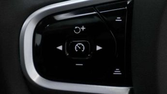 Volvo XC60 2.0 B4D R DESIGN 5dr AWD Geartronic
