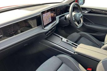 Volkswagen Passat Estate 1.5 eTSI Elegance 5dr DSG