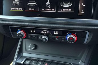 Audi Q3 35 TFSI Black Edition 5dr S Tronic [20" Alloy]