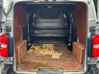Vauxhall Vivaro 2700 1.5d 120PS Dynamic H1 Van