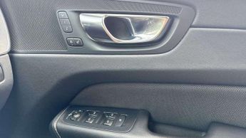 Volvo XC60 2.0 B4D R DESIGN Pro 5dr AWD Geartronic