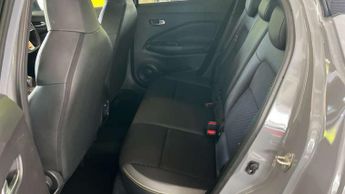 Nissan Juke 1.0 DiG-T 114 Kiiro 5dr