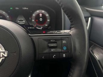 Nissan Qashqai 1.3 DiG-T MH Tekna 5dr