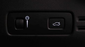Volvo XC40 1.5 T3 [163] R DESIGN 5dr Geartronic