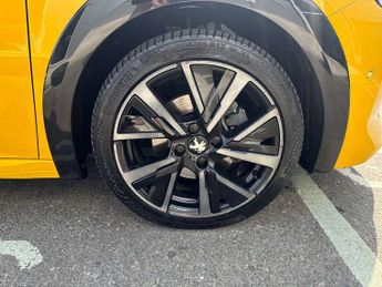 Peugeot 208 1.2 PureTech 130 GT Premium 5dr EAT8
