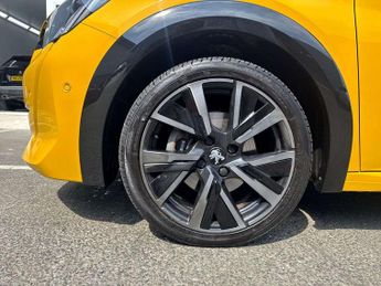 Peugeot 208 1.2 PureTech 130 GT Premium 5dr EAT8