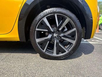Peugeot 208 1.2 PureTech 130 GT Premium 5dr EAT8