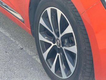Renault Clio 1.0 TCe 100 Iconic 5dr