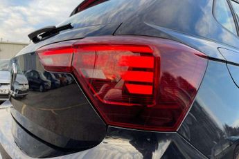 Volkswagen Polo 1.0 TSI Life 5dr