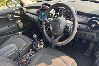MINI Hatchback 1.5 Cooper Classic II 3dr