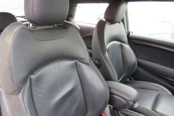 MINI Hatchback 1.5 Cooper Sport II 3dr Auto