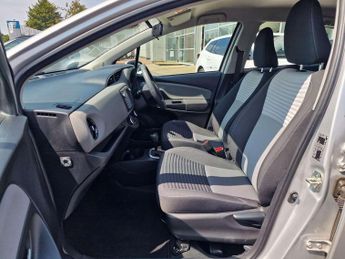 Toyota Yaris 1.5 Hybrid Icon 5dr CVT