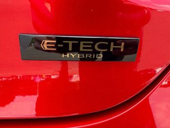 Renault Clio 1.6 E-TECH full hybrid 145 Techno 5dr Auto