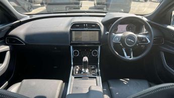 Jaguar XE 2.0 D200 R-Dynamic S 4dr Auto