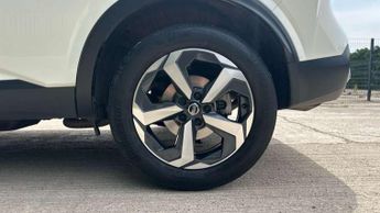Nissan Qashqai 1.3 DiG-T MH N-Connecta 5dr