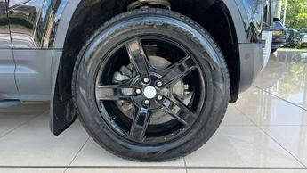 Land Rover Defender 3.0 D250 Hard Top SE Auto [3 Seat]
