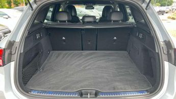 Mercedes-Benz GLC GLC 300 4Matic AMG Line 5dr 9G-Tronic