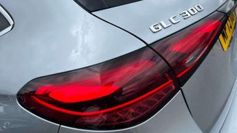 Mercedes-Benz GLC GLC 300 4Matic AMG Line 5dr 9G-Tronic