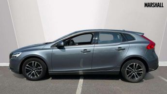 Volvo V40 T2 [122] Momentum 5dr