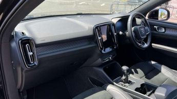 Volvo XC40 1.5 T3 [163] R DESIGN 5dr