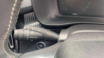 Volvo XC40 1.5 T3 [163] R DESIGN 5dr