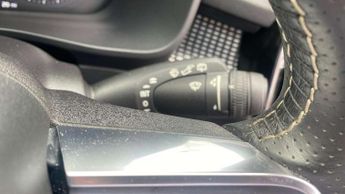 Volvo XC40 1.5 T3 [163] R DESIGN 5dr