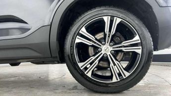 Volvo XC40 2.0 B4P Inscription Pro 5dr Auto