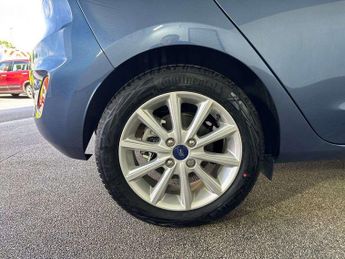 Ford Fiesta 1.0 EcoBoost Hybrid mHEV 125 Titanium 5dr Auto