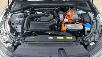 Volkswagen Passat Estate 1.5 TSI eHybrid 272 Elegance 5dr DSG