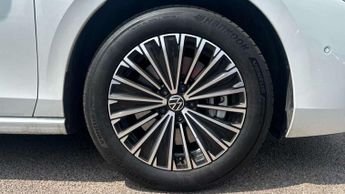 Volkswagen Passat Estate 1.5 TSI eHybrid 272 Elegance 5dr DSG