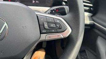 Volkswagen Passat Estate 1.5 TSI eHybrid 272 Elegance 5dr DSG