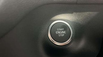 Volvo XC40 2.0 B3P Core 5dr Auto