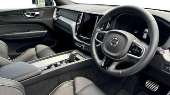 Volvo XC60 2.0 B5P R DESIGN 5dr AWD Geartronic
