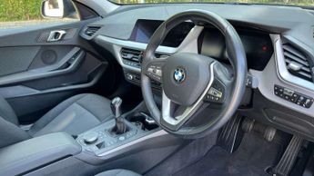 BMW 1 Series 118i [136] SE 5dr