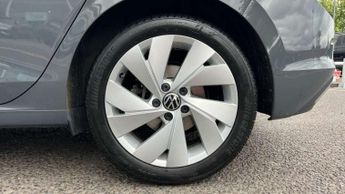 Volkswagen Golf 1.5 eTSI 150 Style 5dr DSG