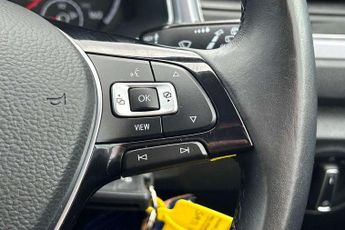 Volkswagen T-Roc 1.0 TSI 110 Active 5dr