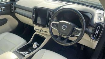Volvo XC40 2.0 B5P Inscription 5dr AWD Auto