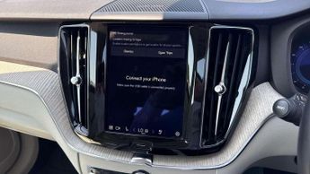 Volvo XC60 2.0 B5P Plus Dark 5dr AWD Geartronic
