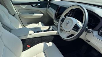 Volvo XC60 2.0 B5P Plus Dark 5dr AWD Geartronic