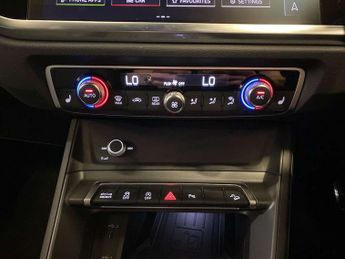 Audi Q3 35 TFSI Black Edition 5dr S Tronic [20" Alloy]