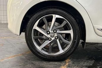 Toyota Yaris 1.5 Hybrid Excel 5dr CVT