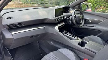 Peugeot 3008 1.2 PureTech Active Premium+ 5dr EAT8