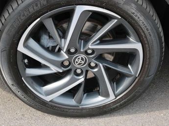 Toyota C-HR 1.8 Hybrid Dynamic 5dr CVT