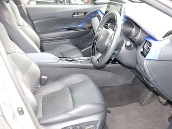 Toyota C-HR 1.8 Hybrid Dynamic 5dr CVT