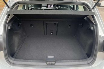 Volkswagen Golf 1.5 eTSI 150 Life 5dr DSG