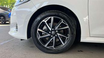 Toyota Yaris 1.5 Hybrid Design 5dr CVT