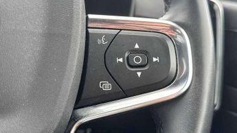 Volvo XC40 Recharge 1.5 T5 Recharge PHEV R DESIGN 5dr Auto